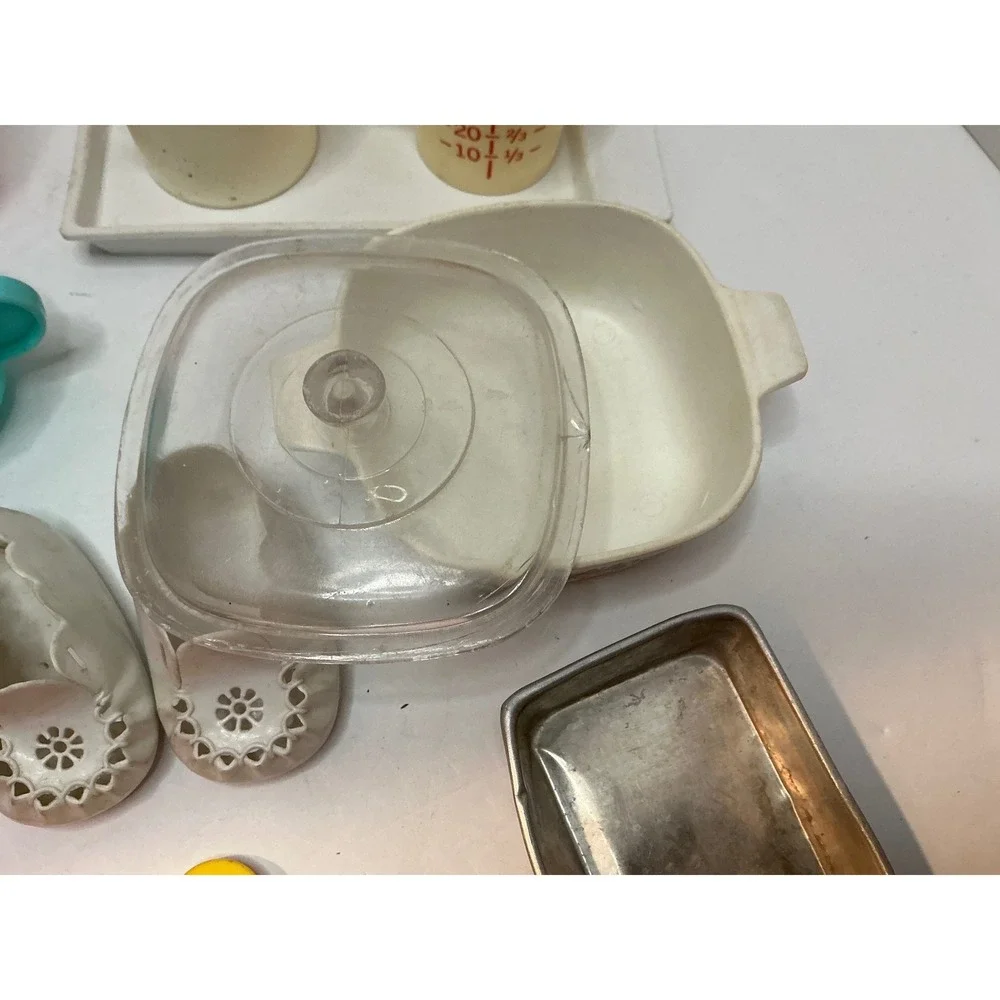 Mattel Shillman Vintage 80s Doll Accessories Toy Kitchen Feeding Lot Mixed‎ Set